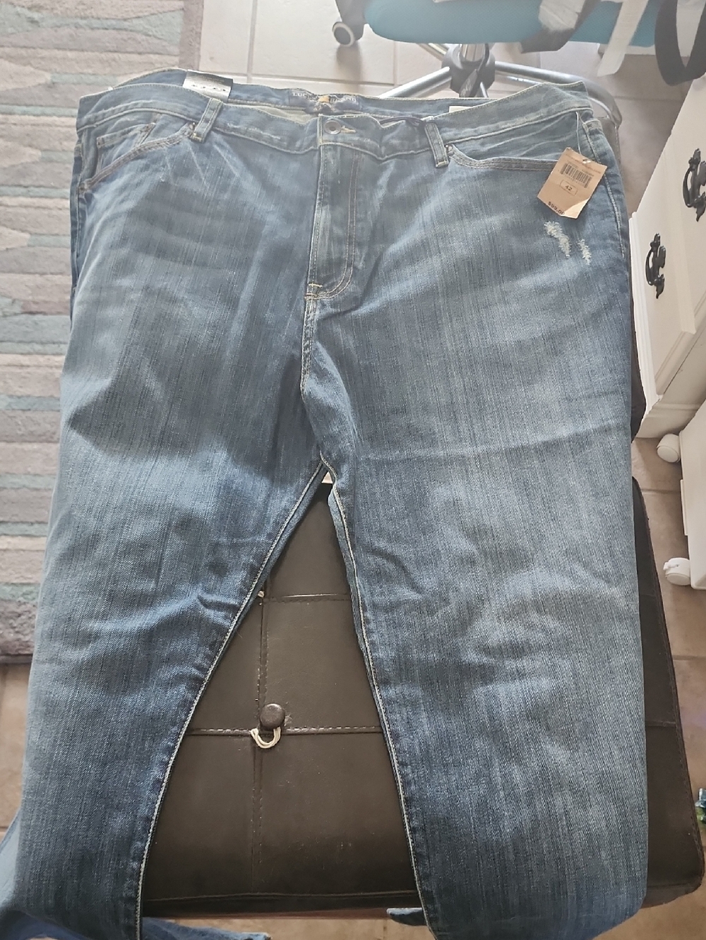Lucky Brand Men's Blue Relaxed Straight Jeans